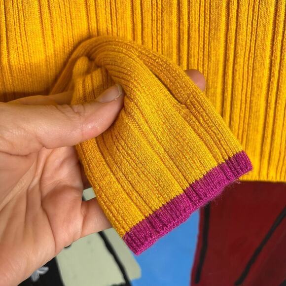 BDG Kiara Open Back Ribbed Long Sleeve Sweater Top Mustard Women's Size Medium - Picture 6 of 7